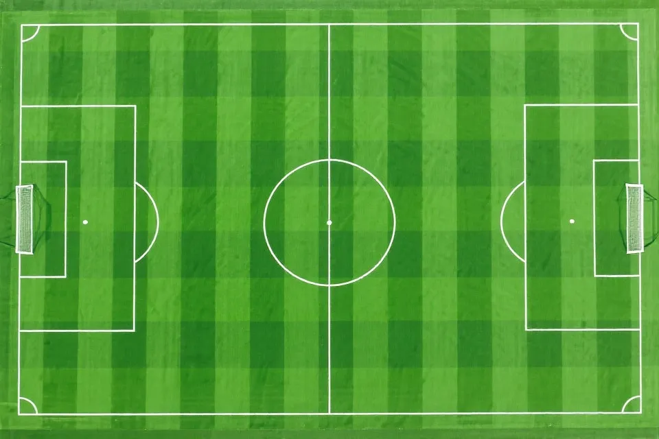 比赛数据与赛场氛围插图